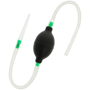 Duș anal cu tub de golire ADDICTED TOYS Travel Cleaner 3. din material flexibil și hipoalergenic. negru cu verde. 70 cm