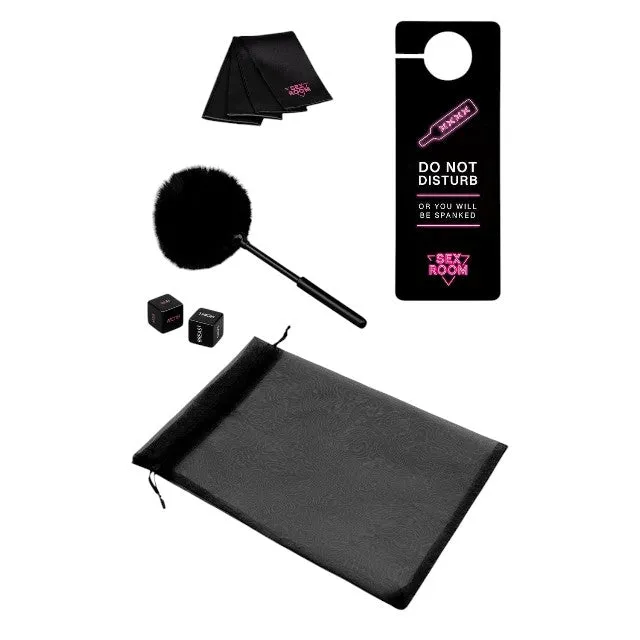 Kit DREAMTOYS Sex Room Raunchy Kit. set 6 produse. pentru stimularea prostatei. cu vibrator. puf de gâdilat. zaruri și mască