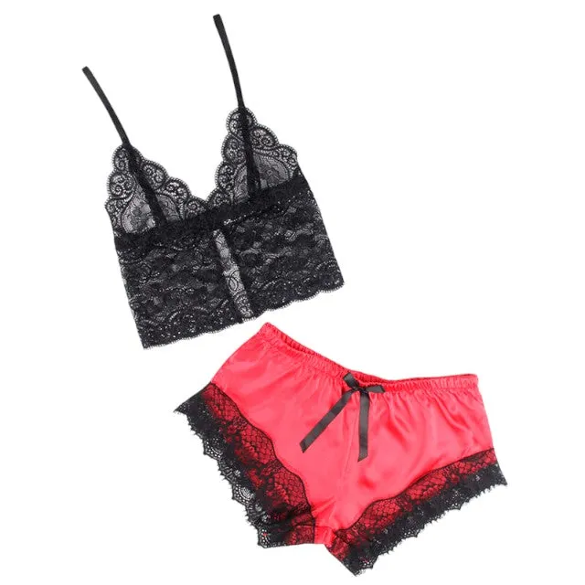 Pijamale sexy SUBBLIME Casual Silk Nightgown. maiou din dantelă   pantaloni scurți din satin. negru cu roșu. mărime L/XL. model 953966